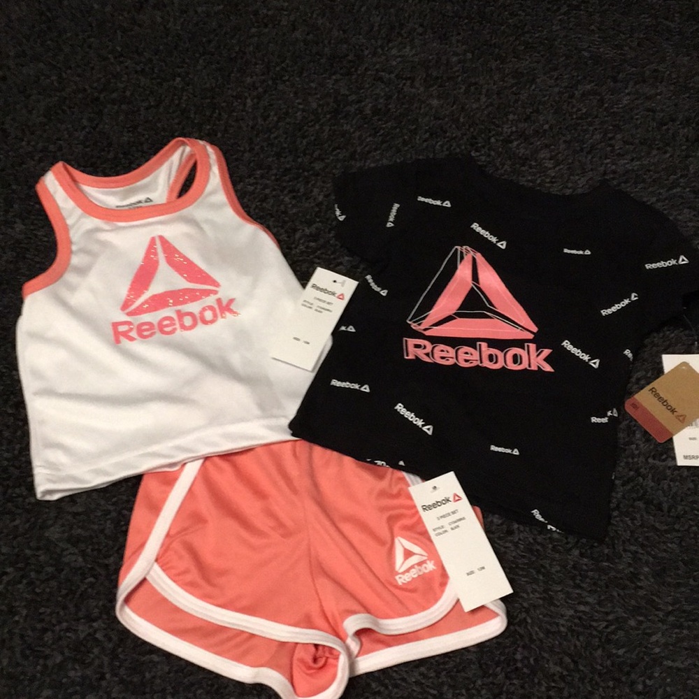 NWT infant girls Reebok short set